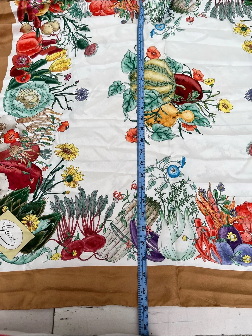 Gucci Silk Botanical Scarf in White and Brown